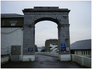 Archway and wall dividing the island