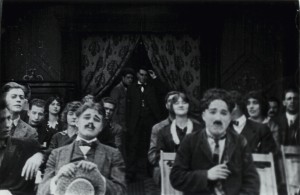 A_Night_at_the_Cinema_in_1914_-_A_Film_Johnnie_pic_1-300x195
